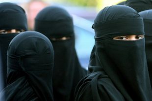 Rasulullah Sav In Esleri Carsaf Giymisler Midir